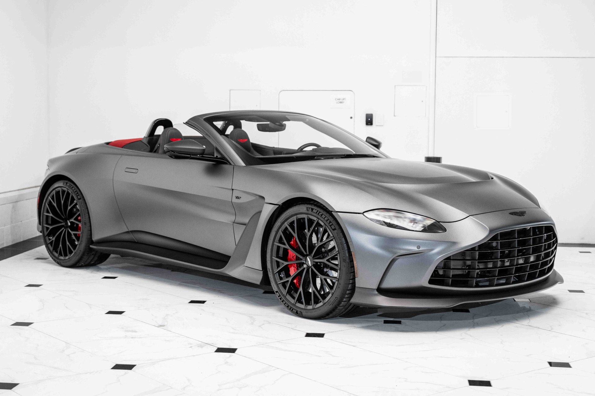 2023 Aston Martin Vantage
